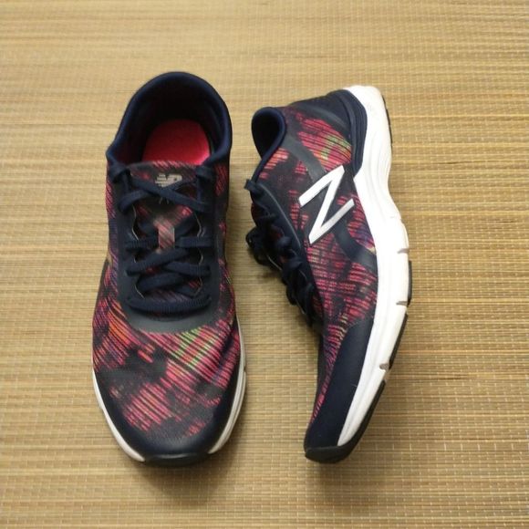 New Balance Shoes - New Balance 711 v3 Sneakers
